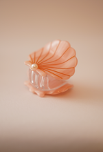 Load image into Gallery viewer, Pink Pearl Shell Hair Claw
